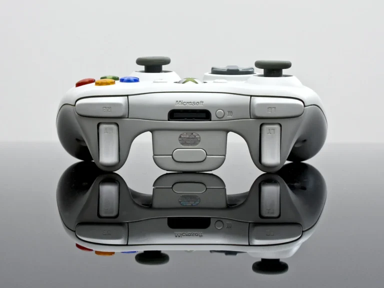 technology-game-controller-reflection-vehicle-gadget-1036437-pxhere.com